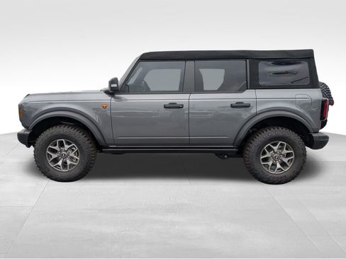 New 2025 Ford Bronco Badlands AWD/4WD image 9