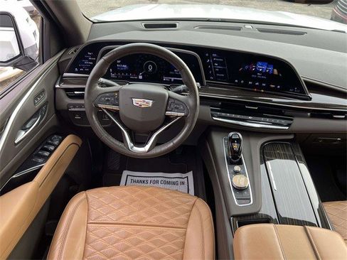 Certified 2022 Cadillac Escalade Premium Luxury image 16
