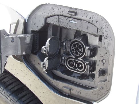 Certified 2023 Toyota bZ4X AWD image 10