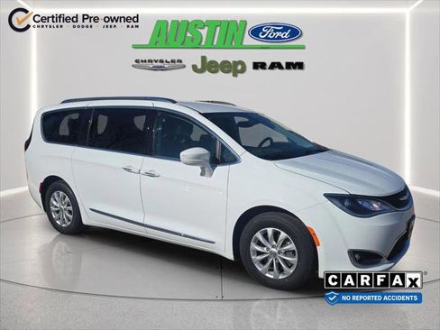 Certified 2018 Chrysler Pacifica Touring-L FWD image 7