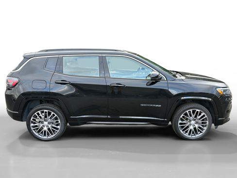 Used 2022 Jeep Compass Limited w/ Elite Group image 6