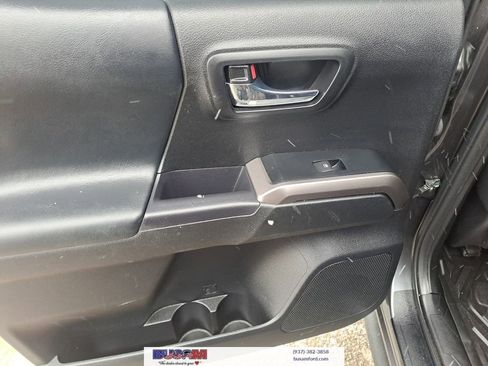 Used 2023 Toyota Tacoma Limited image 10