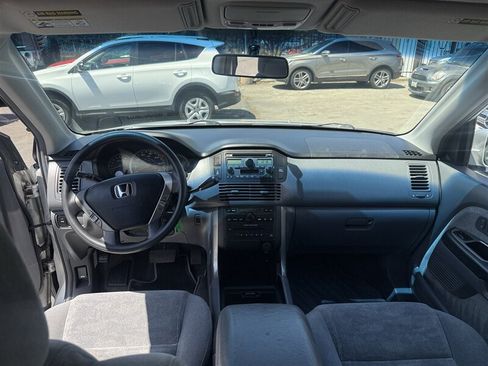 Used 2005 Honda Pilot EX image 13