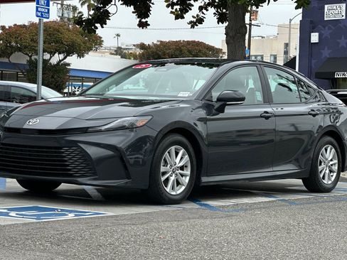 Certified 2025 Toyota Camry LE FWD image 8