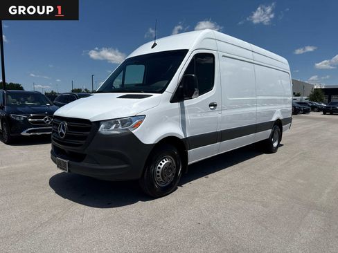 Used 2023 Mercedes-Benz Sprinter 3500 image 1