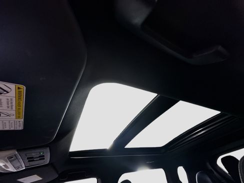 Used 2022 Mitsubishi Outlander SEL Black Edition image 42