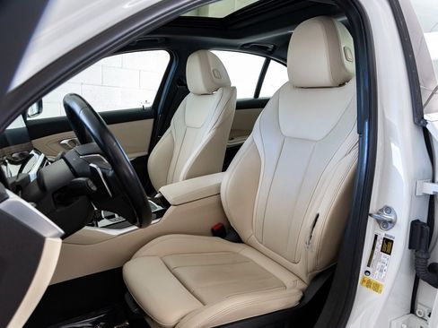 Certified 2024 BMW 330i Sedan w/ Convenience Package image 18