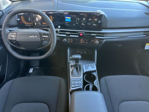 New 2026 Kia Sportage LX FWD image 13