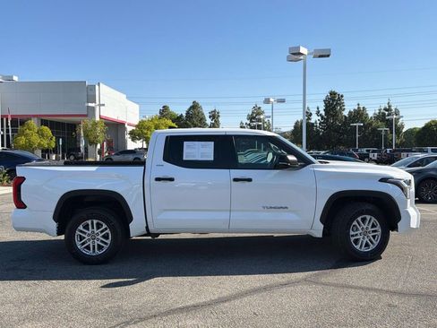 Used 2022 Toyota Tundra SR5 w/ Convenience Package RWD image 3