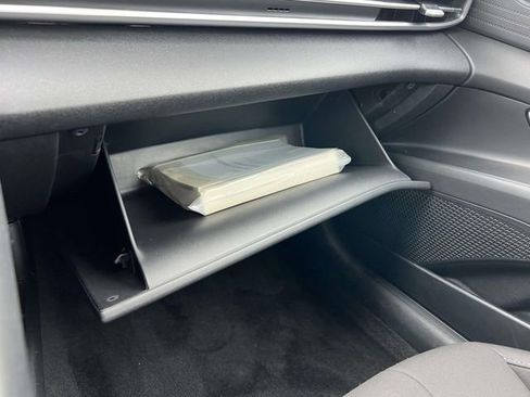 Certified 2023 Hyundai Elantra SEL w/ Cargo Package image 32