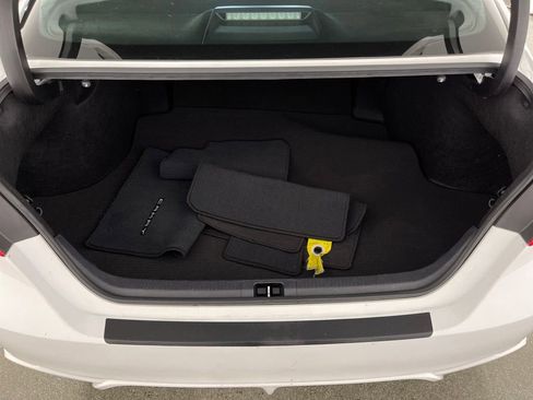 Used 2024 Toyota Camry SE image 10