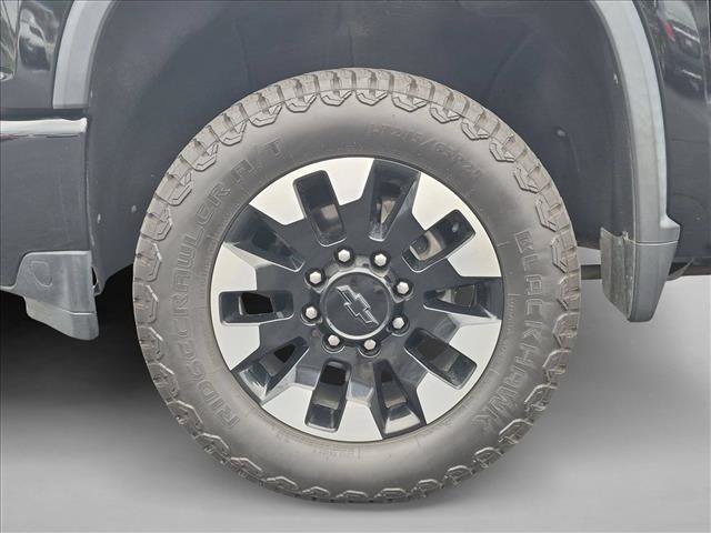 Used 2020 Chevrolet Silverado 2500 Custom w/ Custom Value Package AWD/4WD image 23