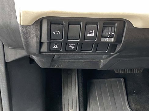 Used 2019 Subaru Ascent Touring w/ Popular Package #3 image 23