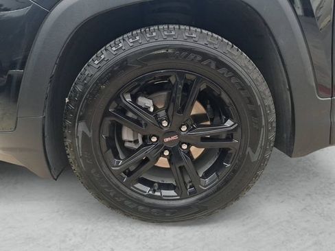 Used 2024 GMC Terrain AT4 w/ Tech Package AWD/4WD image 29