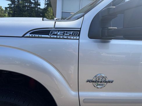 Used 2016 Ford F350 Lariat w/ Lariat Ultimate Package AWD/4WD image 10