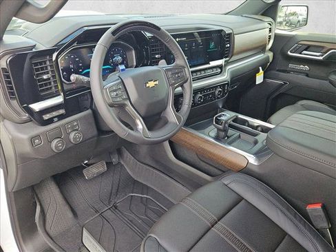 New 2026 Chevrolet Silverado 1500 High Country image 3