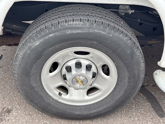 Used 2025 Chevrolet Express 2500 w/ Driver Convenience Package RWD image 34