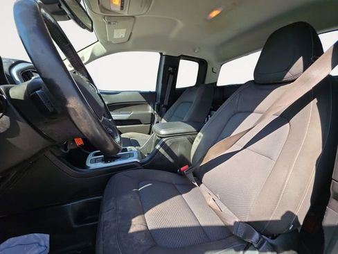 Used 2022 Chevrolet Colorado LT w/ Fleet Safety Package RWD image 9