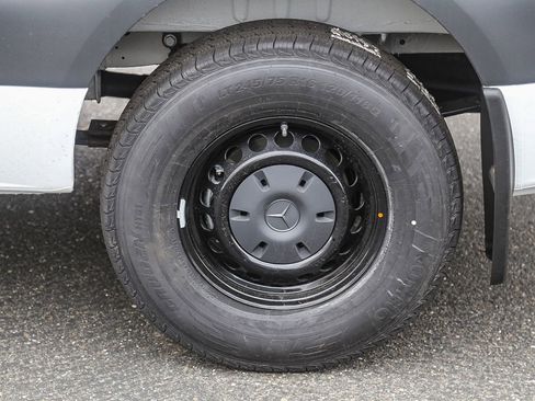 New 2024 Mercedes-Benz Sprinter 144 Cargo image 8