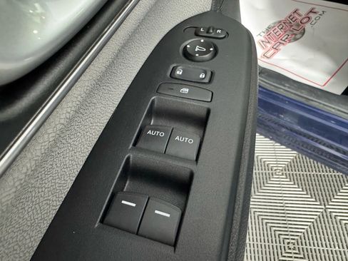 Used 2019 Honda CR-V EX image 40