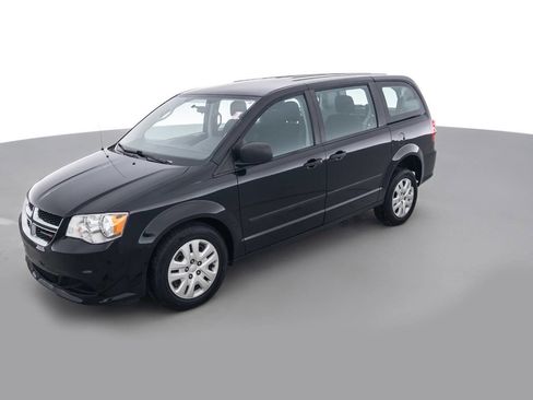 Used 2016 Dodge Grand Caravan American Value Package FWD image 9