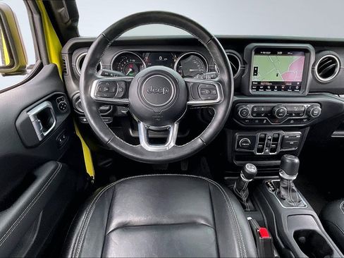 Used 2022 Jeep Wrangler Unlimited Sahara w/ Cold Weather Group image 5