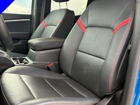 Used 2023 Chevrolet Colorado Z71 w/ Z71 Convenience Package 2 image 14