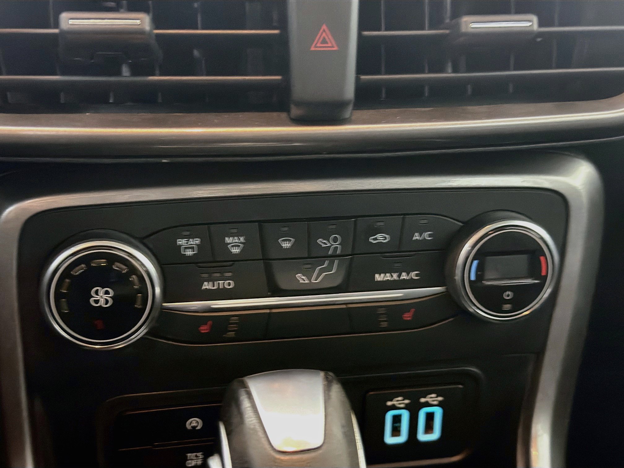 Used 2019 Ford EcoSport SE w/ SE Convenience Package FWD image 22