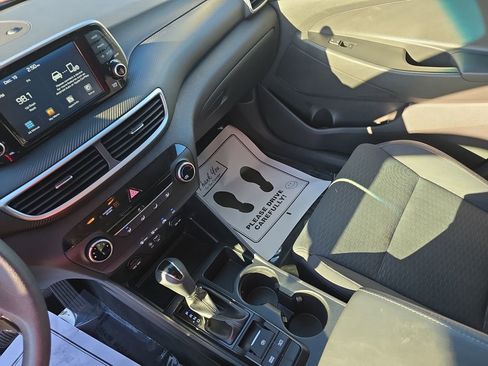 Used 2019 Hyundai Tucson SE image 28