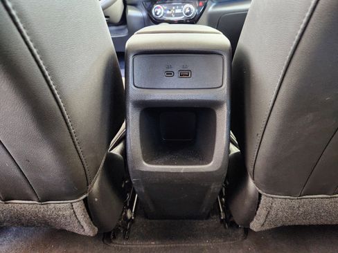 Used 2024 Chevrolet Trax LT image 32