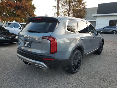 Certified 2022 Kia Telluride SX w/ Towing Package image 3