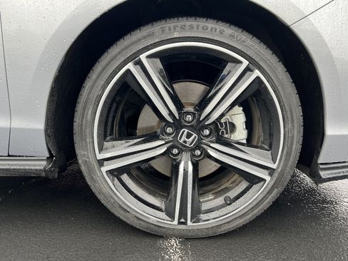 Used 2024 Honda Accord Sport image 11