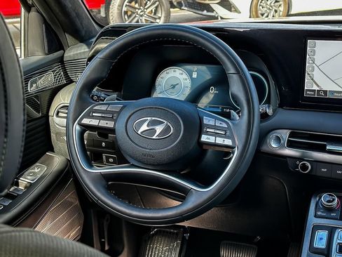Used 2025 Hyundai Palisade Calligraphy image 32