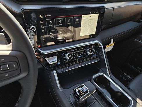 New 2026 GMC Sierra 1500 Denali w/ Denali Reserve Package image 11