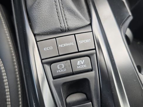 Certified 2025 Toyota Camry SE FWD image 6