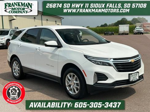Used 2024 Chevrolet Equinox LT AWD/4WD image 1