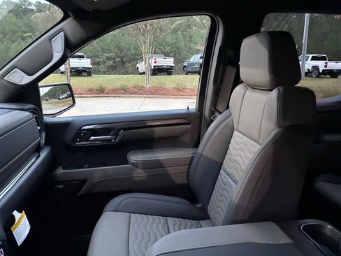 New 2026 Chevrolet Silverado 1500 ZR2 image 30