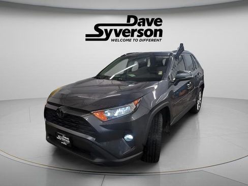Used 2020 Toyota RAV4 XLE Premium image 1