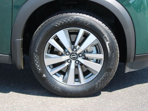 Used 2025 Nissan Pathfinder SL image 12