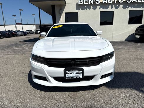 Used 2021 Dodge Charger SXT w/ Leather Interior Group image 3