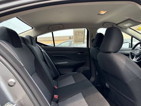 Used 2025 Nissan Versa SV FWD image 23