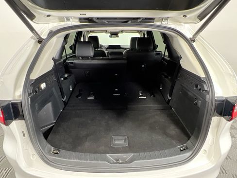 Used 2024 MAZDA CX-90 3.3 Turbo w/ Preferred Plus AWD/4WD image 26