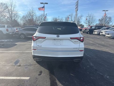 Used 2023 Acura MDX SH-AWD w/ Advance Package image 7