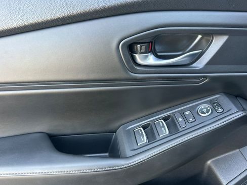 Used 2024 Honda Accord Sport image 11