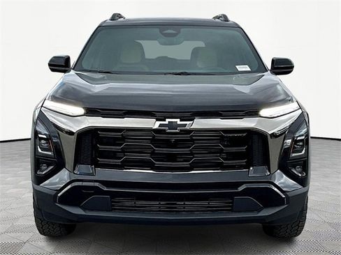 New 2026 Chevrolet Equinox ACTIV image 2