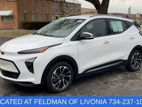 Used 2023 Chevrolet Bolt EUV Premier image 4