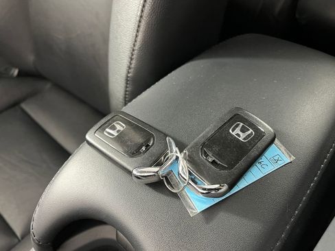 Used 2018 Honda HR-V EX-L image 31