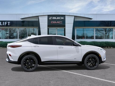 New 2026 Buick Envista Sport Touring image 29