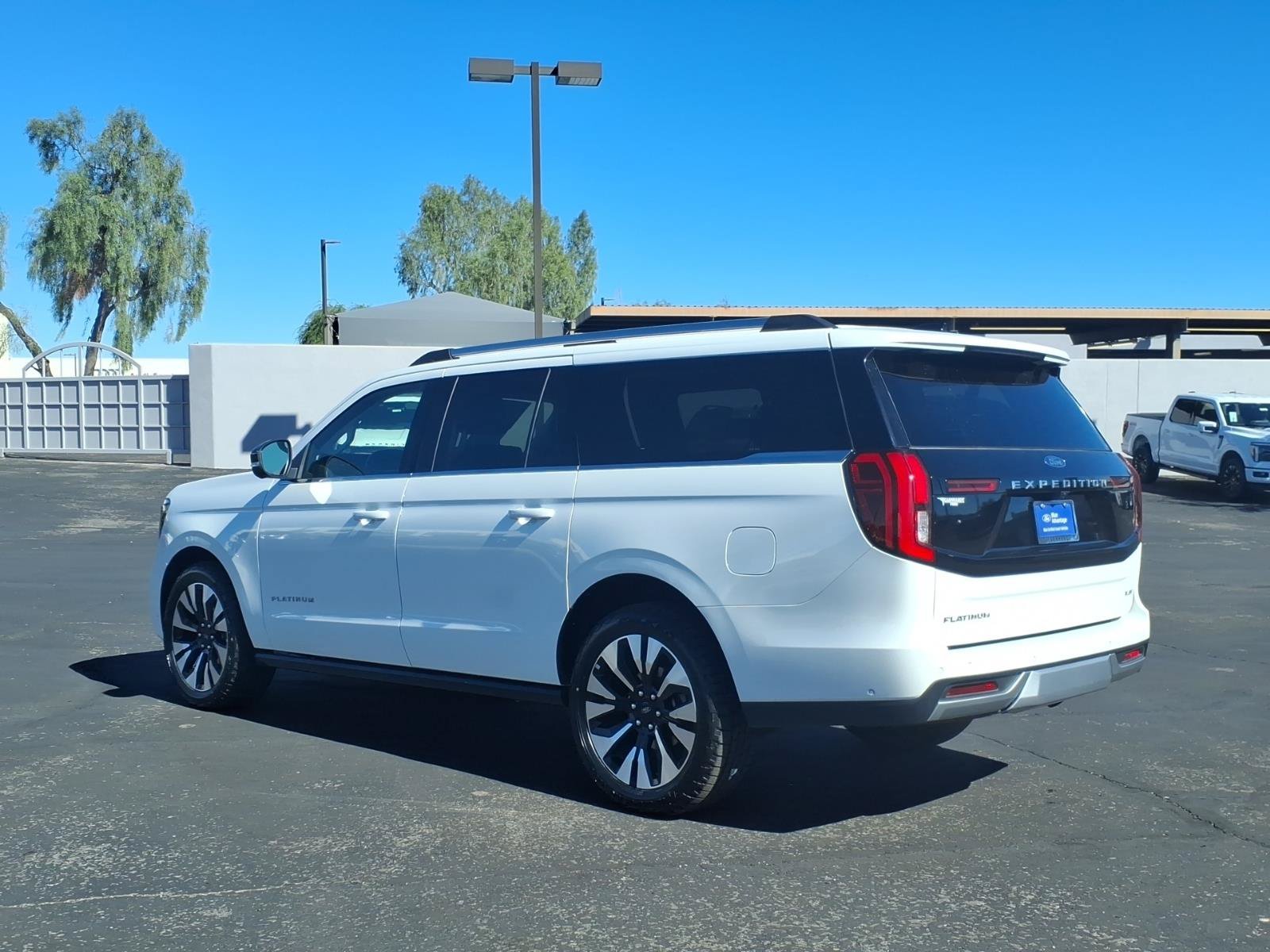 Certified 2025 Ford Expedition Max Platinum AWD/4WD image 3