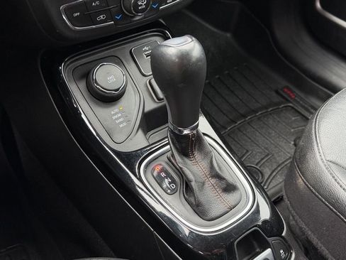 Used 2021 Jeep Compass Limited image 20